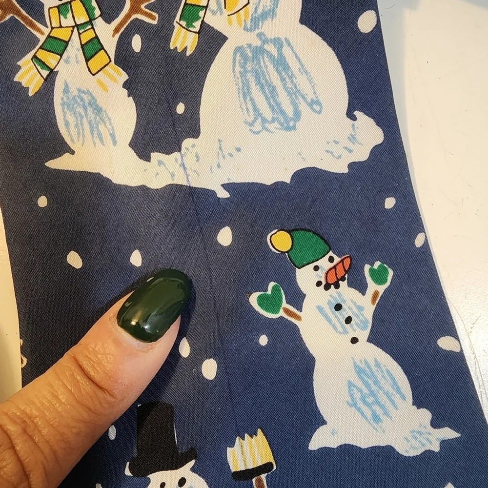 Save The Children Snow Men's Christmas Silk Tie
